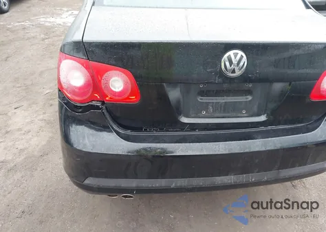 2007 Volkswagen Jetta Wolfsburg Edition z USA, uszkodzony, nr VIN 3VWEG71K37M141255